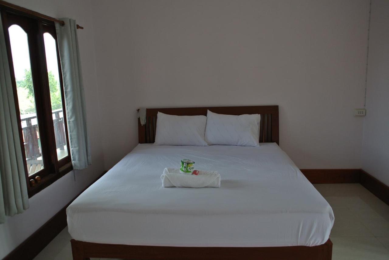 Mama Leurth Sunset Guesthouse Ban Dondét 部屋 写真