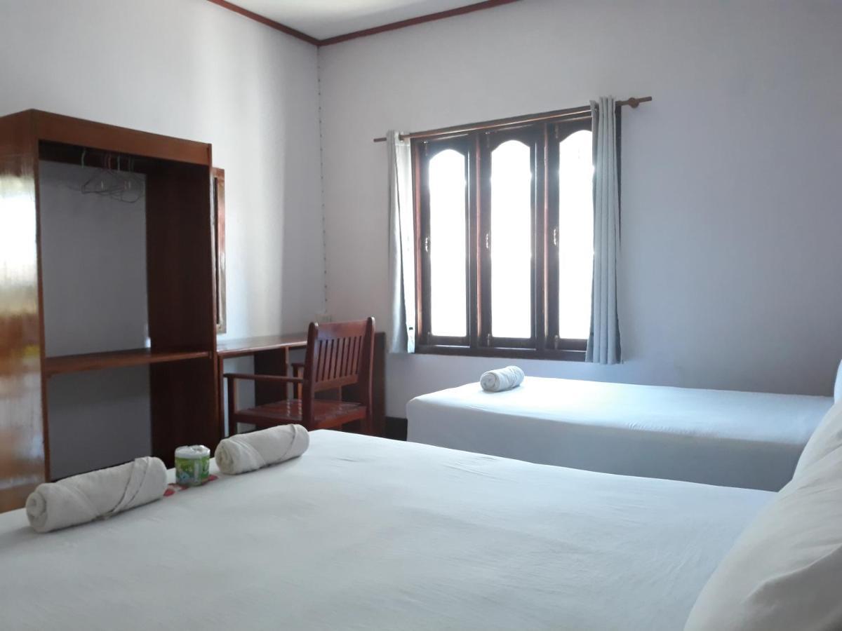 Mama Leurth Sunset Guesthouse Ban Dondét エクステリア 写真