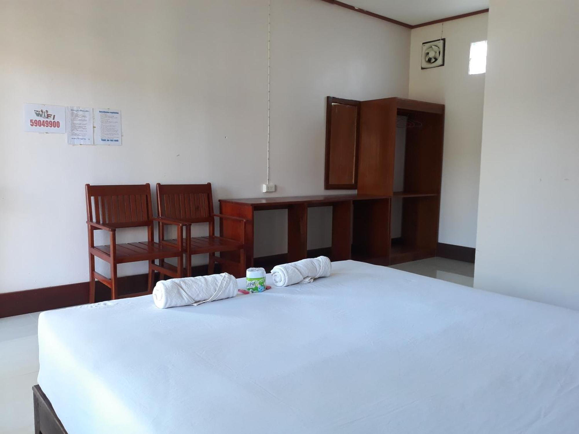 Mama Leurth Sunset Guesthouse Ban Dondét エクステリア 写真